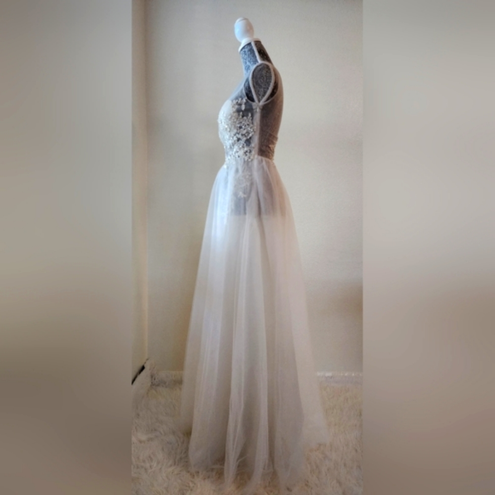 Dress - Picture 3 of 4